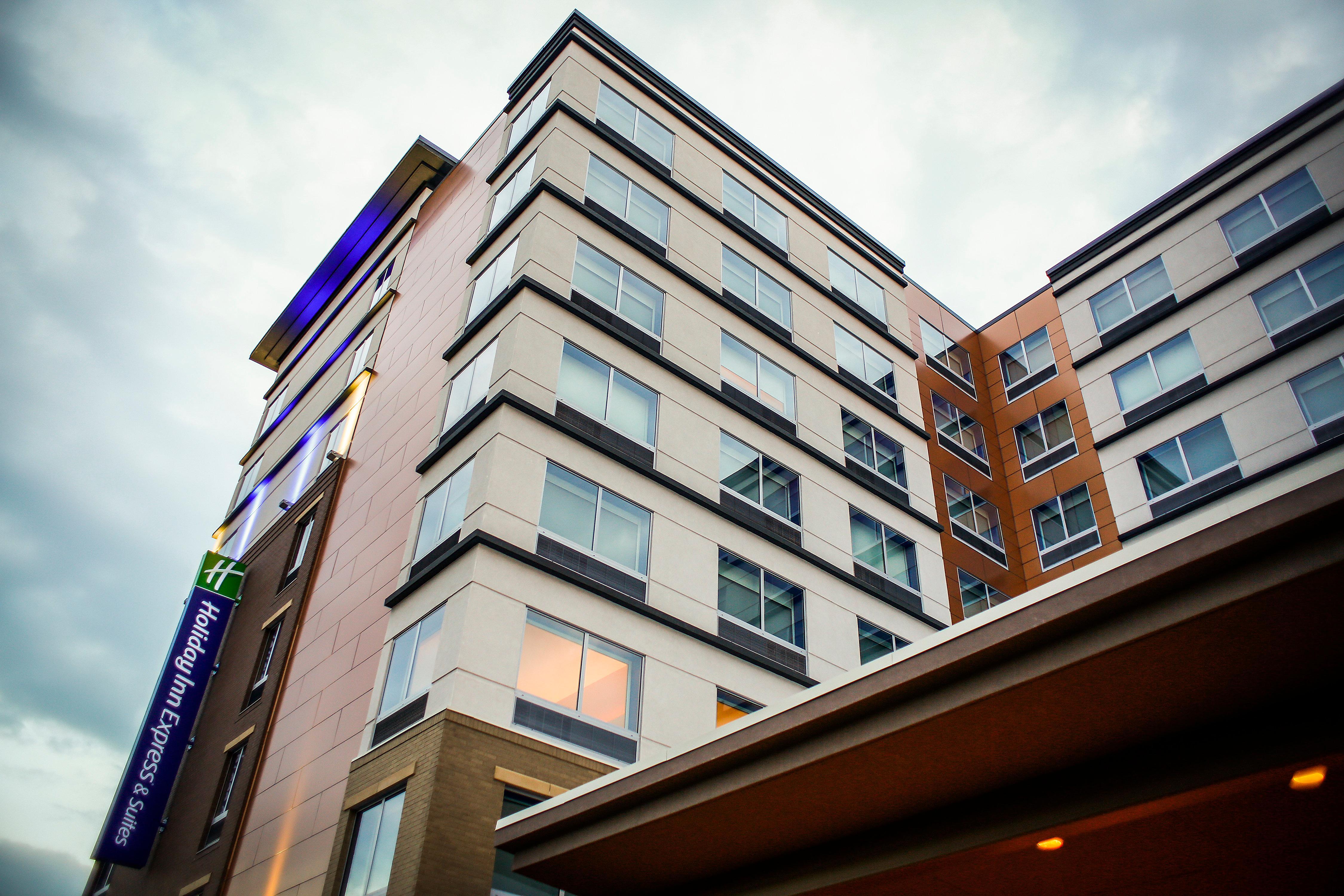 Holiday Inn Express & Suites Downtown Louisville, An Ihg Hotel Exterior foto